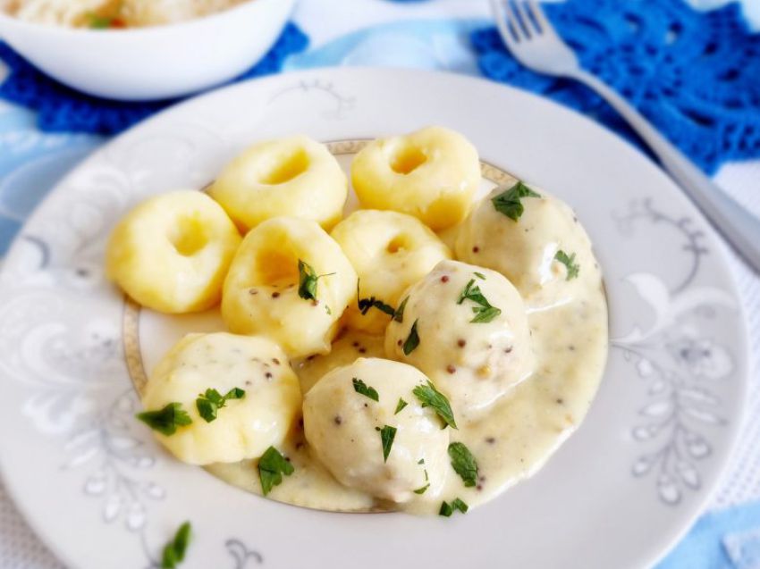 Pulpety w sosie musztardowym Pulpety w sosie musztardowym