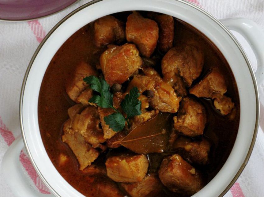 Prosty gulasz z łopatki Prosty gulasz z łopatki