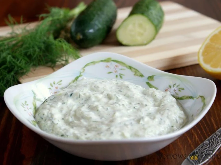 Sos tzatziki Sos tzatziki