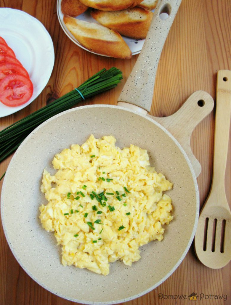 Jajecznica • Domowe Potrawy