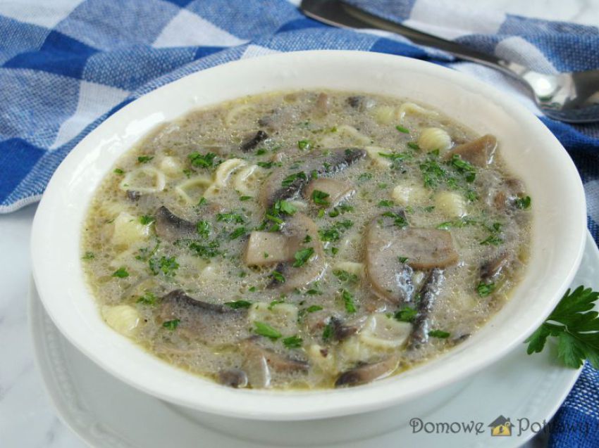 Zupa pieczarkowa