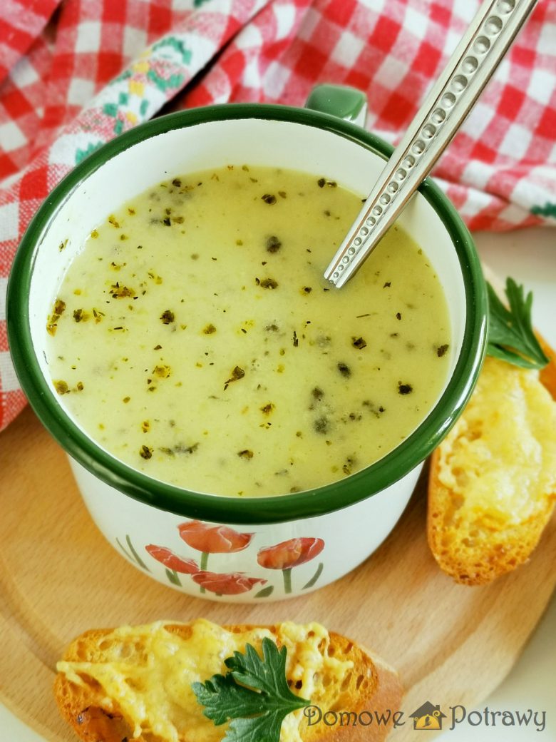 Zupa cebulowo-serowa
