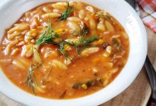 Zupa pomidorowa z makaronem orzo